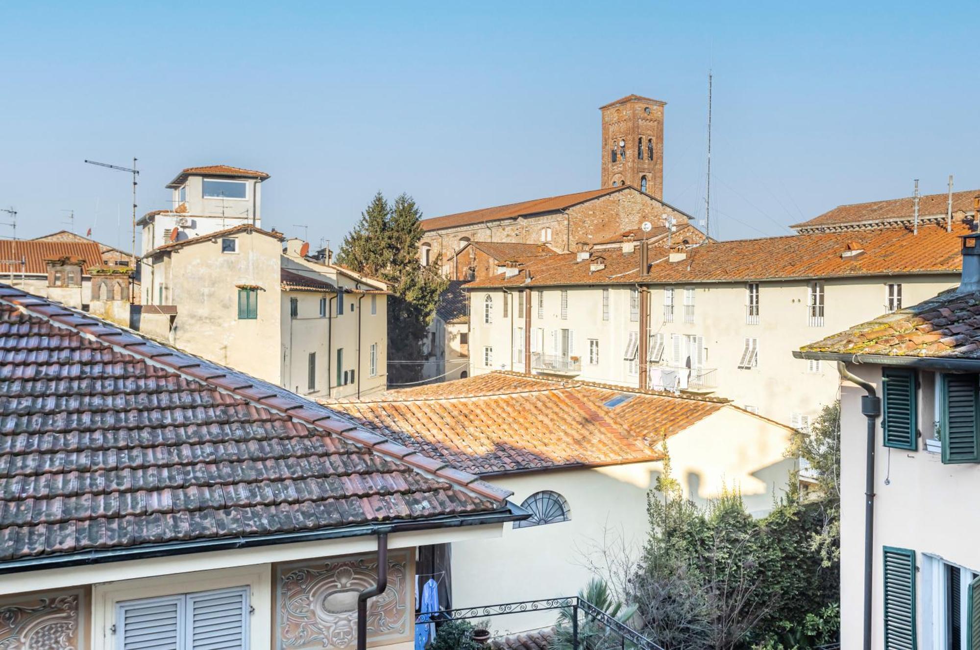 Charming Apartment In The Centre Of Lucca! Екстер'єр фото